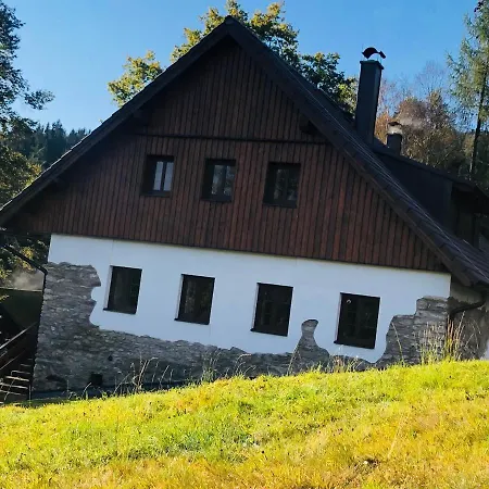 U Sjezdovky, Zadov 22 Alpesi faház *