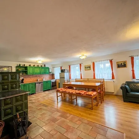 U Sjezdovky, Zadov 22 木屋