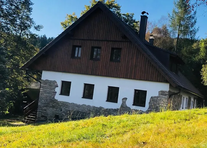 U Sjezdovky, Zadov 22 シャレー *